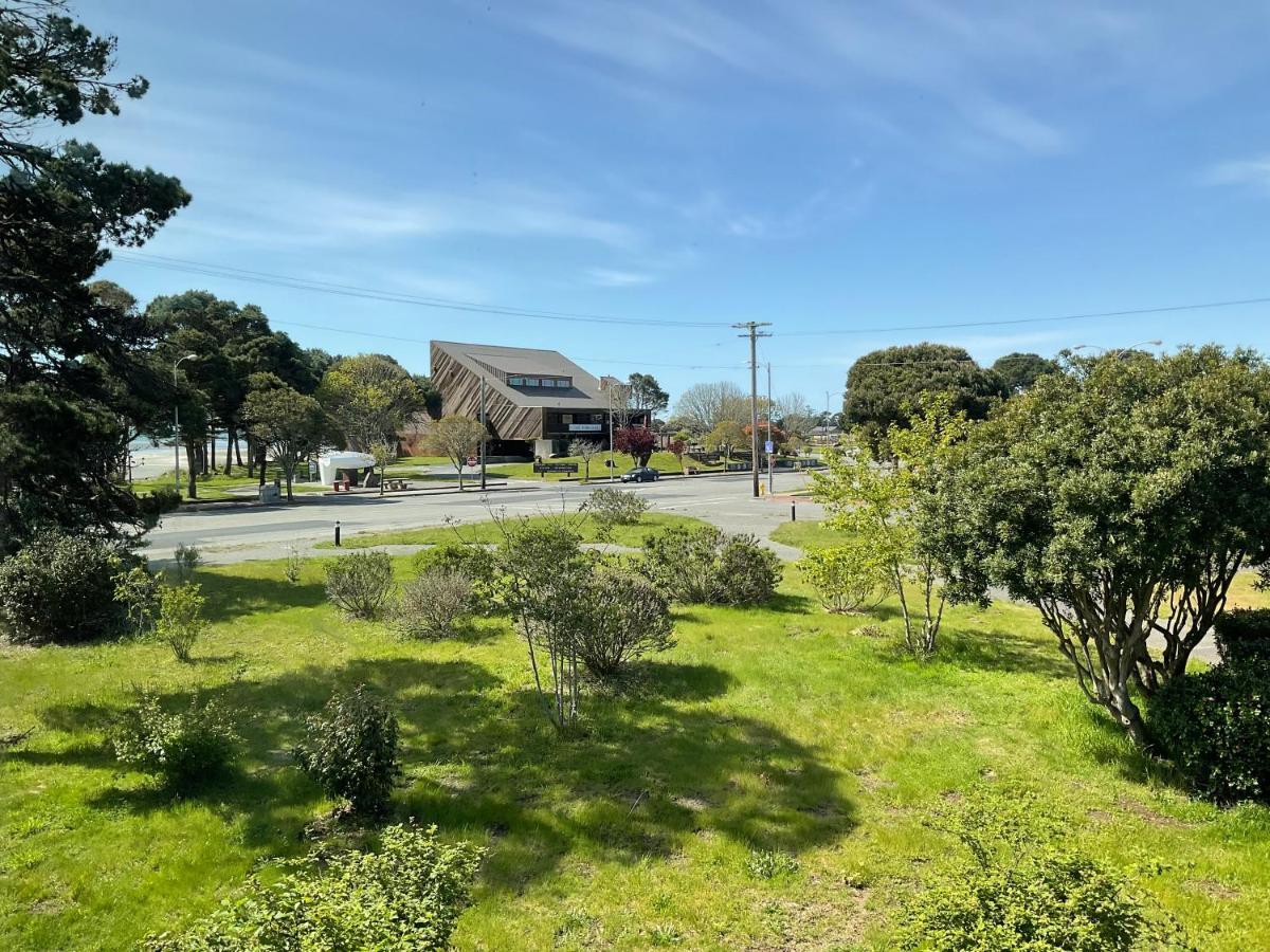 Front Street Inn Crescent City Buitenkant foto