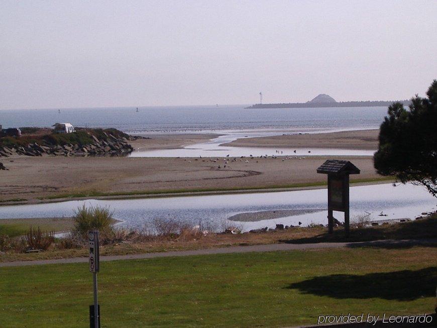 Front Street Inn Crescent City Buitenkant foto
